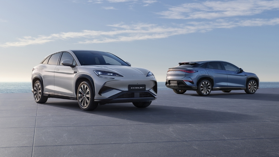 BYD SEALION 7
