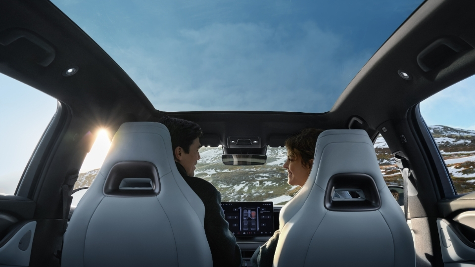 Elektrikli Güneşlikli Panoramik Cam Tavan